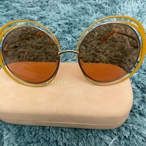 Chloe Carlina Sunglasses. Gold. Like New